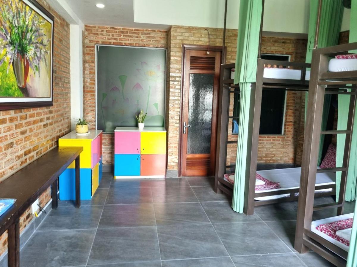 Calm House 2 Hostel Hoi An Exterior photo